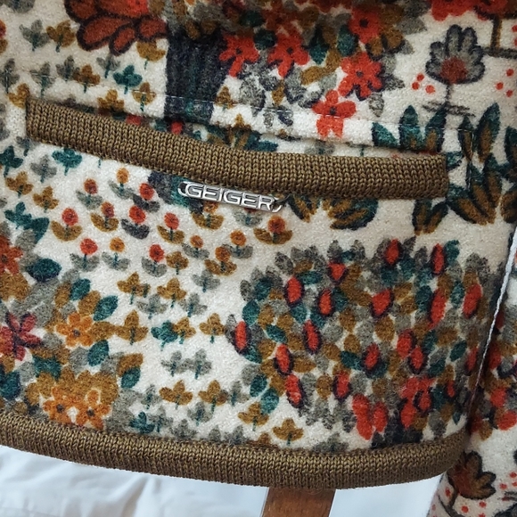 Geiger Wool Button up Sweater. - Picture 5 of 9